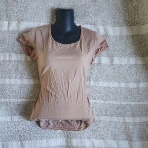 On Cloud Women's Short Sleeve Scoop Neck Top in Tan